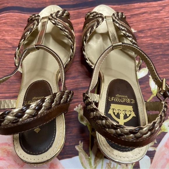 CROWN VINTAGE Brown And Gold Platform Wedge Shoes 7M - Picture 5 of 7
